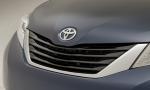 Toyota Sienna LE 2010 года